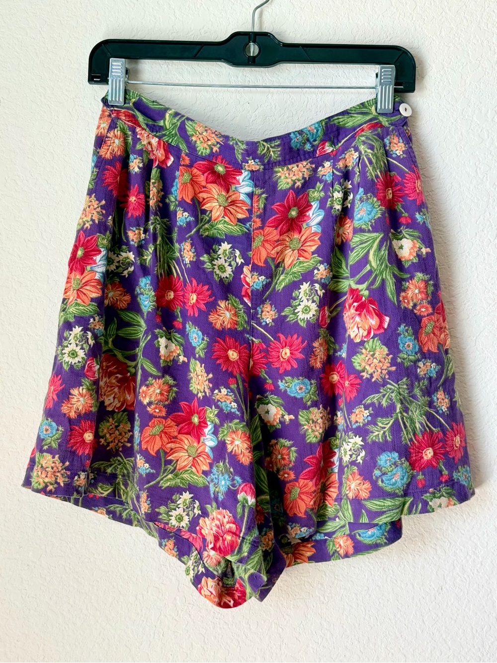 Vintage 90s LizSport Purple Floral High-Waist Shorts